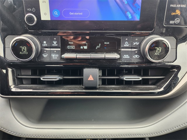 2023 Toyota Highlander L Black at Baytown Hyundai