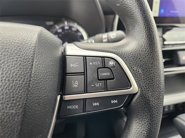 2023 Toyota Highlander L Black at Baytown Hyundai