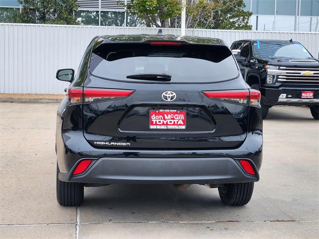 2023 Toyota Highlander L Black at Baytown Hyundai