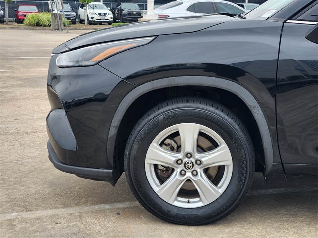 2023 Toyota Highlander L Black at Baytown Hyundai