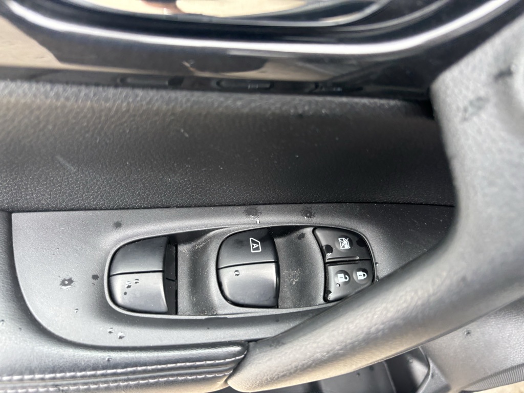 Used Car 2017 Nissan Rogue  Sv For Sale In Austin, Texas