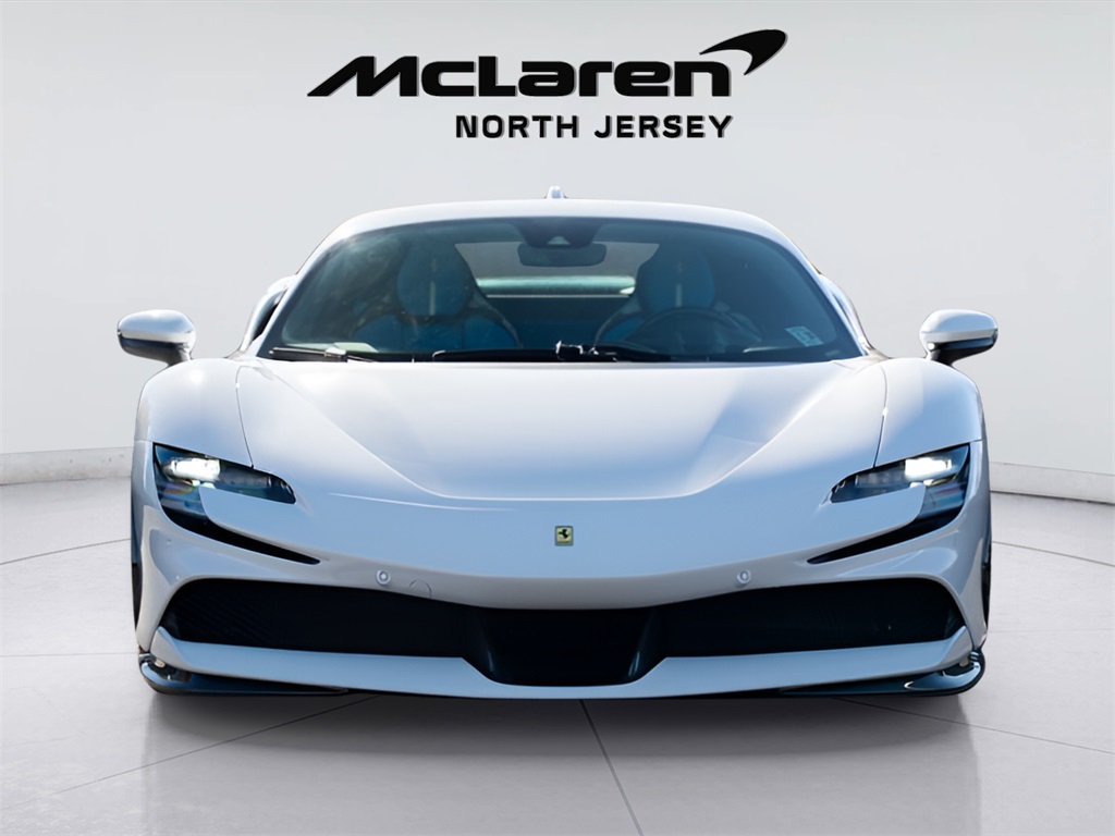 2023 Ferrari SF90 Stradale Base photo 2