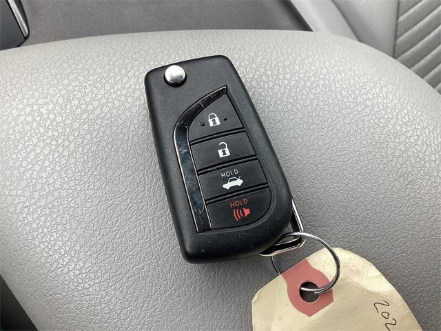 Used Car 2021 Toyota Camry  Se For Sale Under $20,000 In San Antonio, Texas