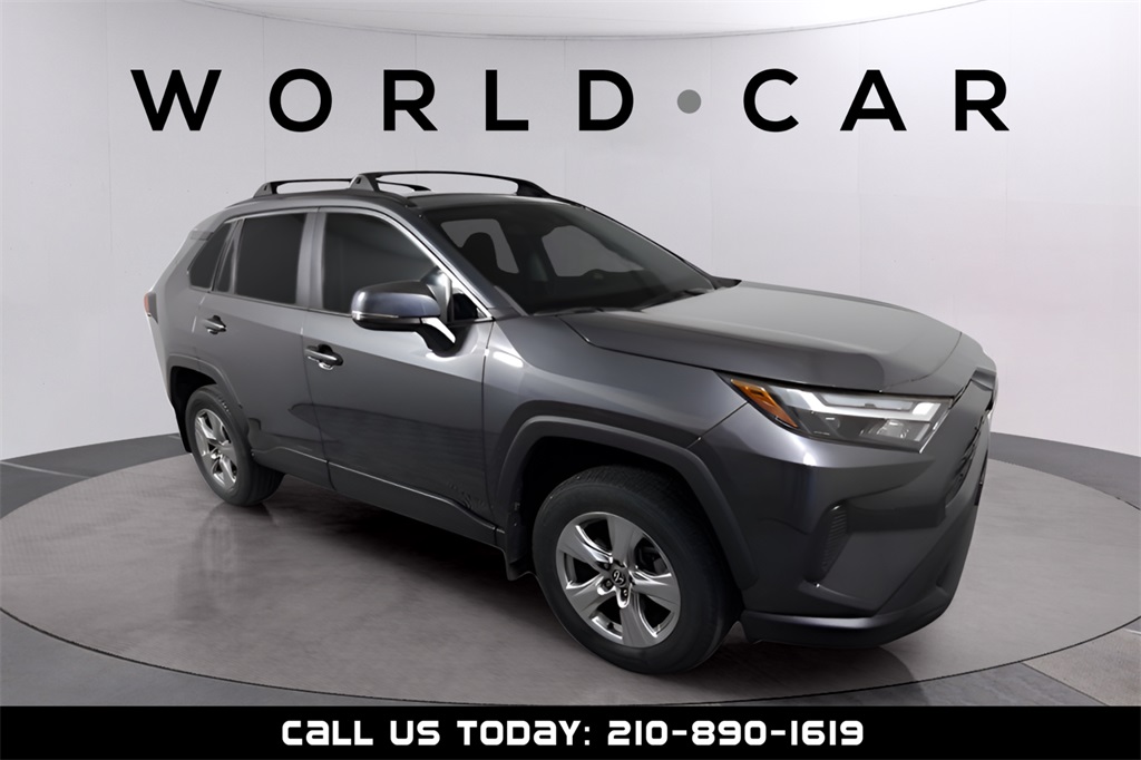 2023 Toyota RAV4 XLE FWD