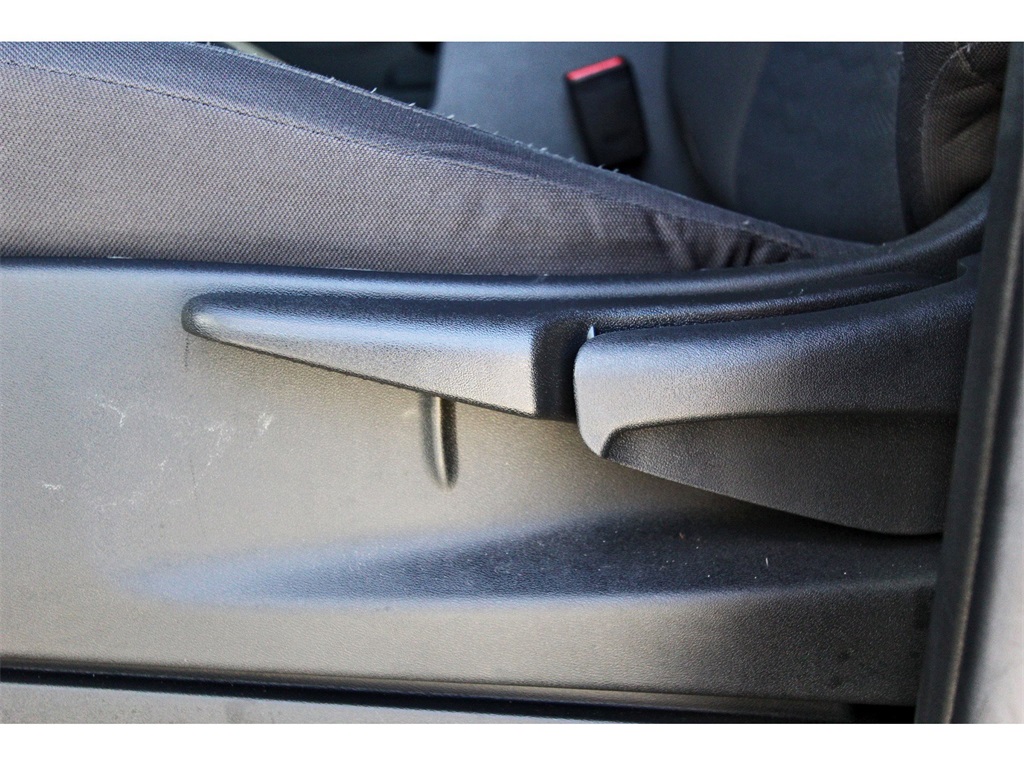 2024 Nissan Frontier S White at Community Honda