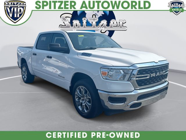 2024 RAM 1500 Blanco (Bright White Clearcoat) Camioneta Todo terreno 8 velocidades Automática