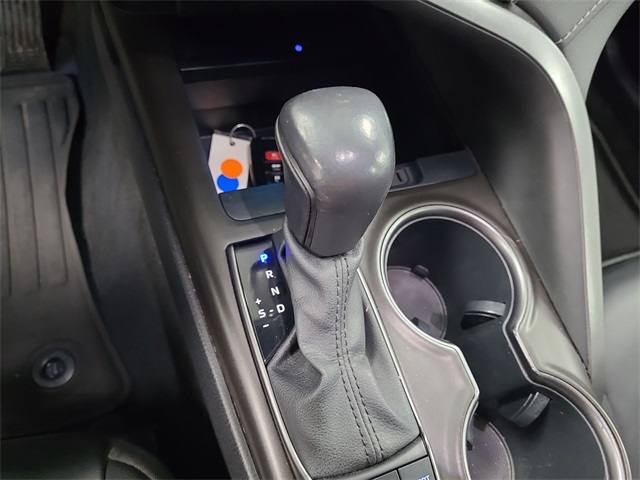 2021 – Toyota – Camry