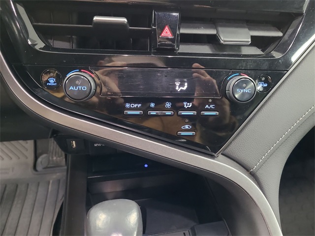 2021 – Toyota – Camry