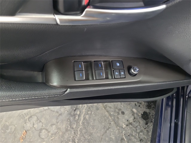 2021 – Toyota – Camry