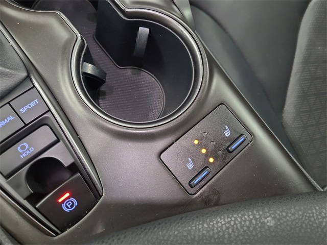 2021 – Toyota – Camry