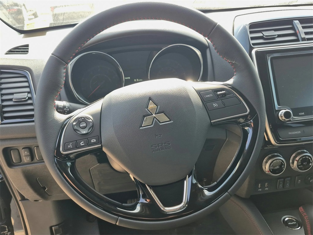 2025 Mitsubishi Outlander Sport 2.0 LE - 10
