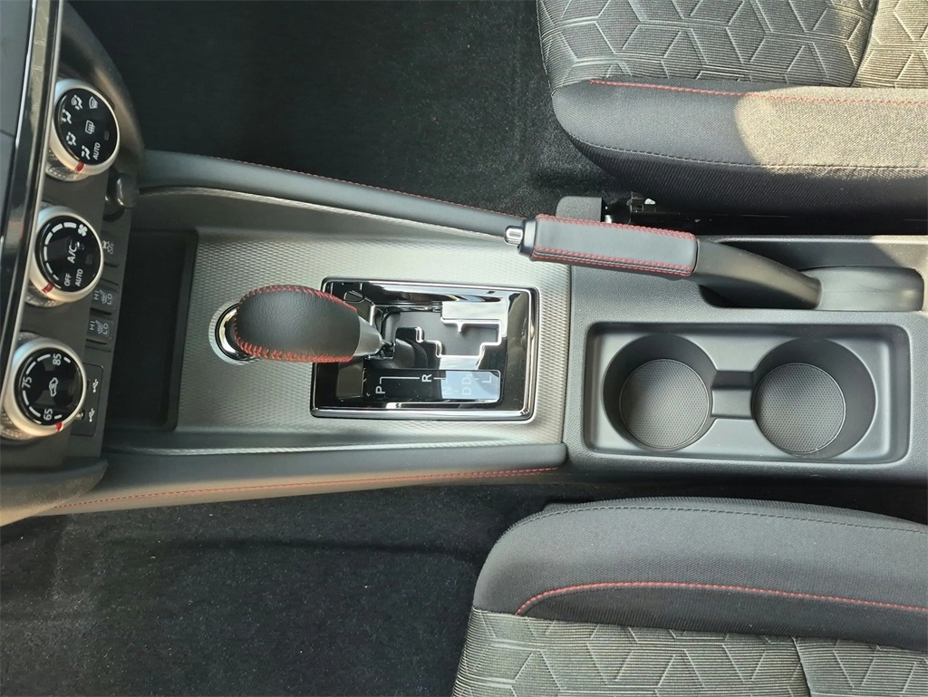 2025 Mitsubishi Outlander Sport 2.0 LE - 11