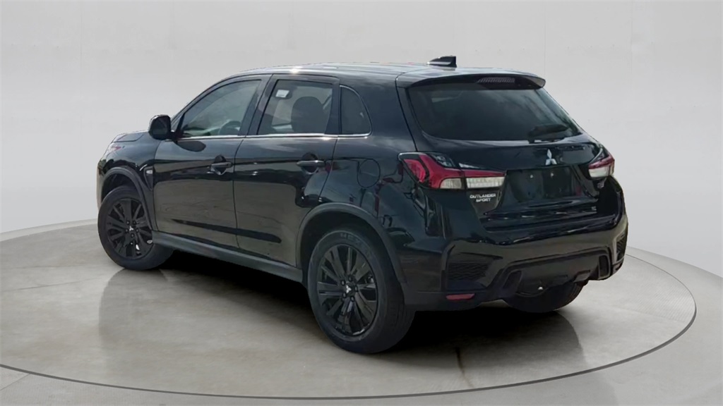 2025 Mitsubishi Outlander Sport 2.0 LE - 2