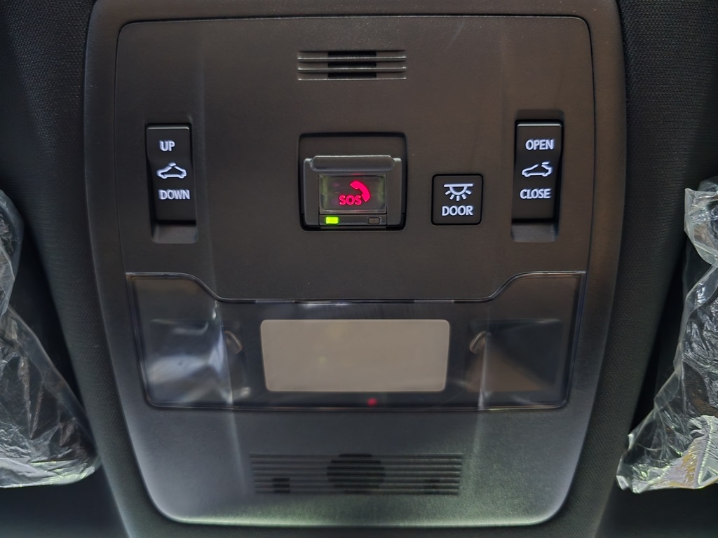 Thumbnail: 2025 Lexus UX - 19