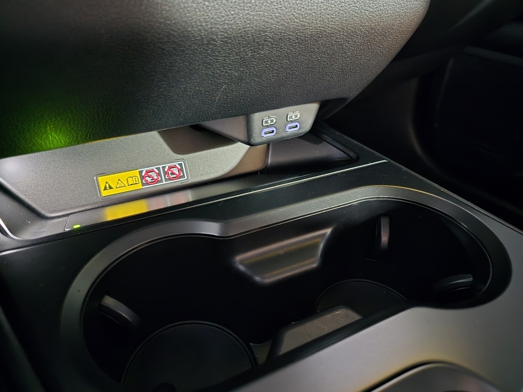 Thumbnail: 2025 Lexus UX - 23