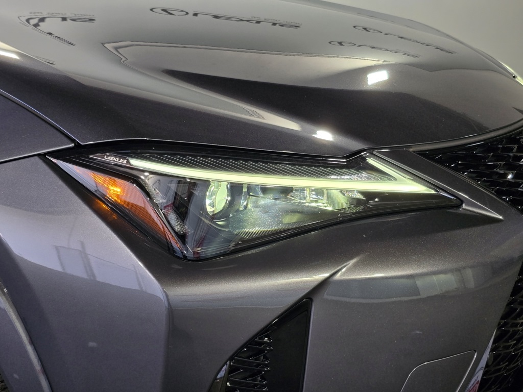 Thumbnail: 2025 Lexus UX - 5