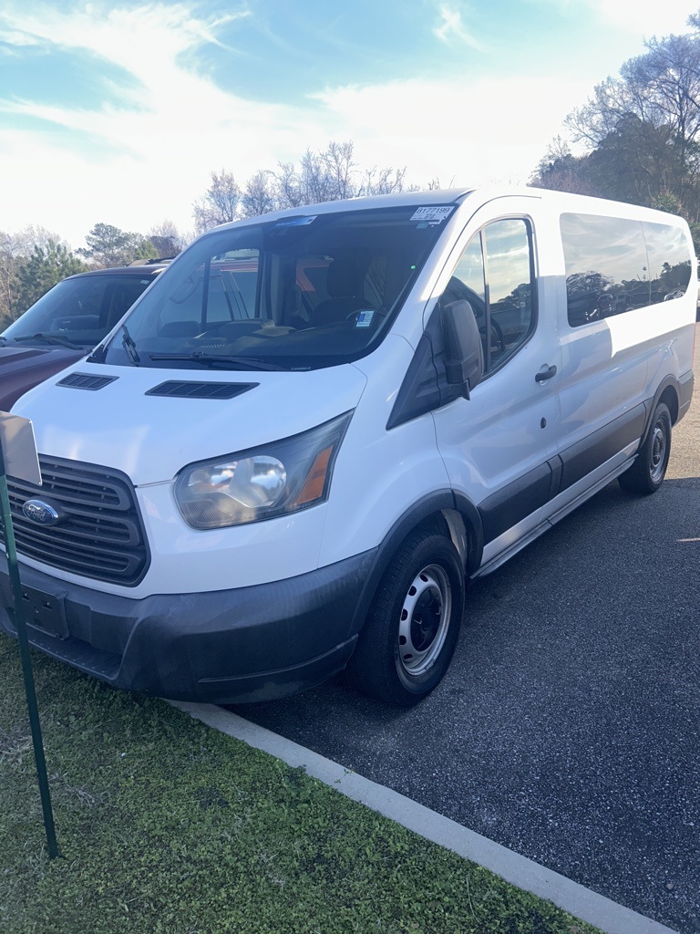 2016 Ford Transit Passenger 150 XL Low Roof RWD with 60/40 Passenger-Side Doors