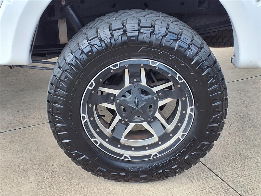 2014 Ford F-150 Platinum White at Emmons Autoplex