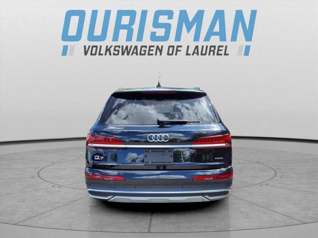 2023 Audi Q7 45 Premium photo 3