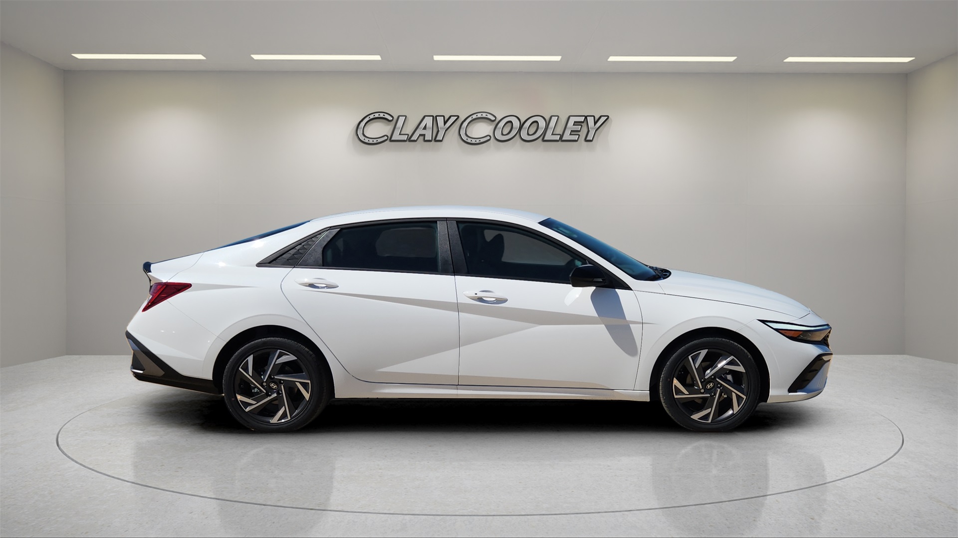 2025 Hyundai Elantra Hybrid SEL Sport photo 2