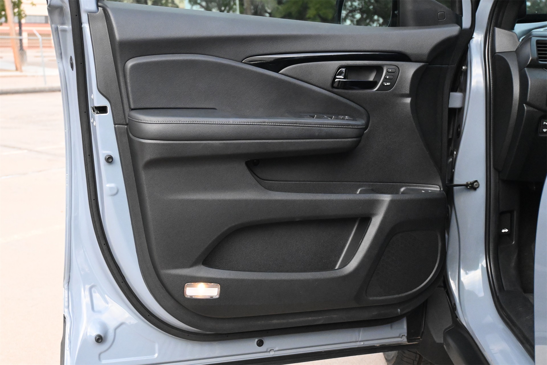 2023 Honda Passport Elite Gray at AutoSavvy Houston Southwest