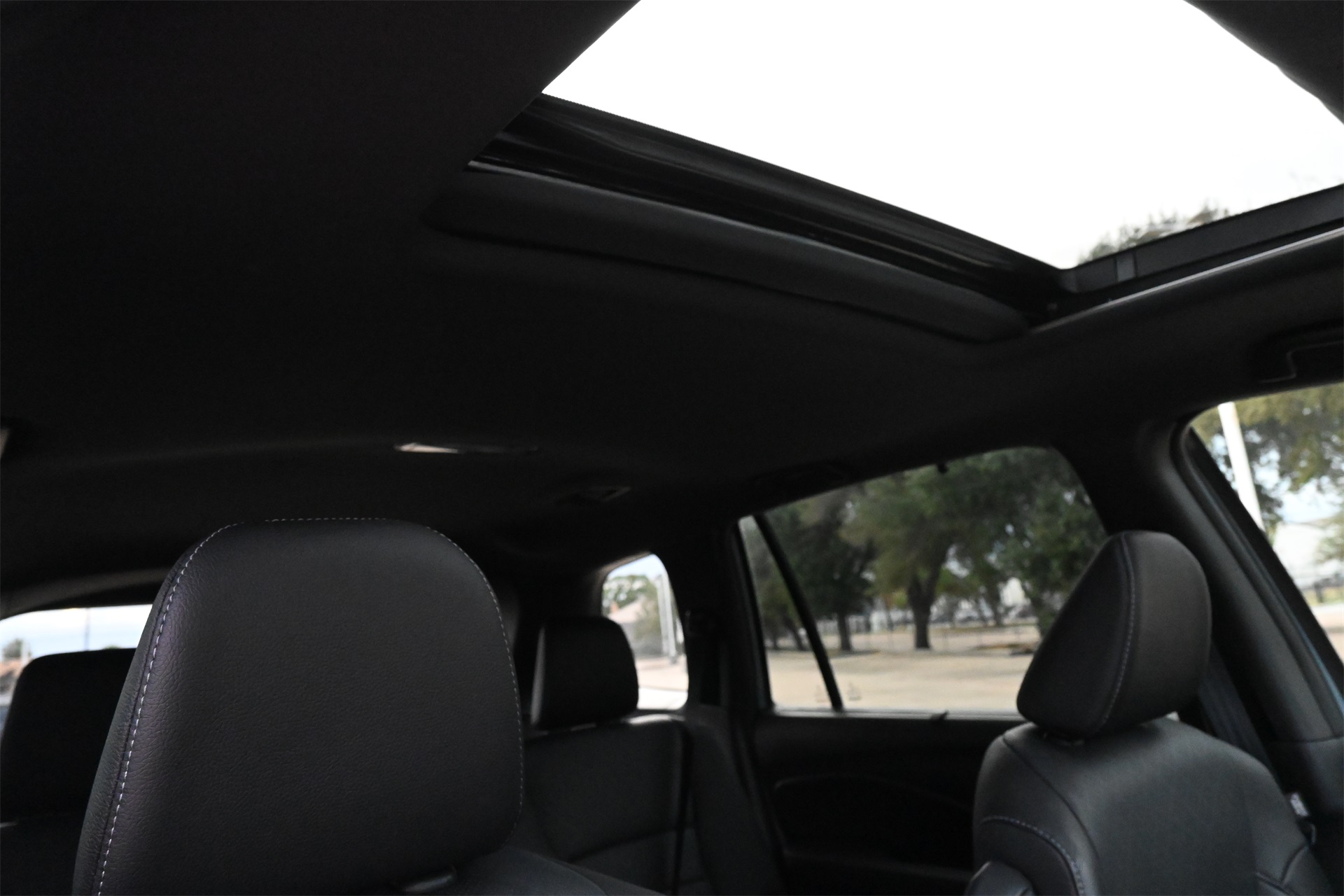 2023 Honda Passport Elite Gray at AutoSavvy Houston Southwest