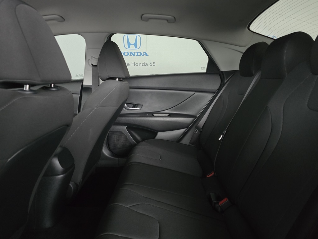 Thumbnail: 2023 Hyundai Elantra - 18