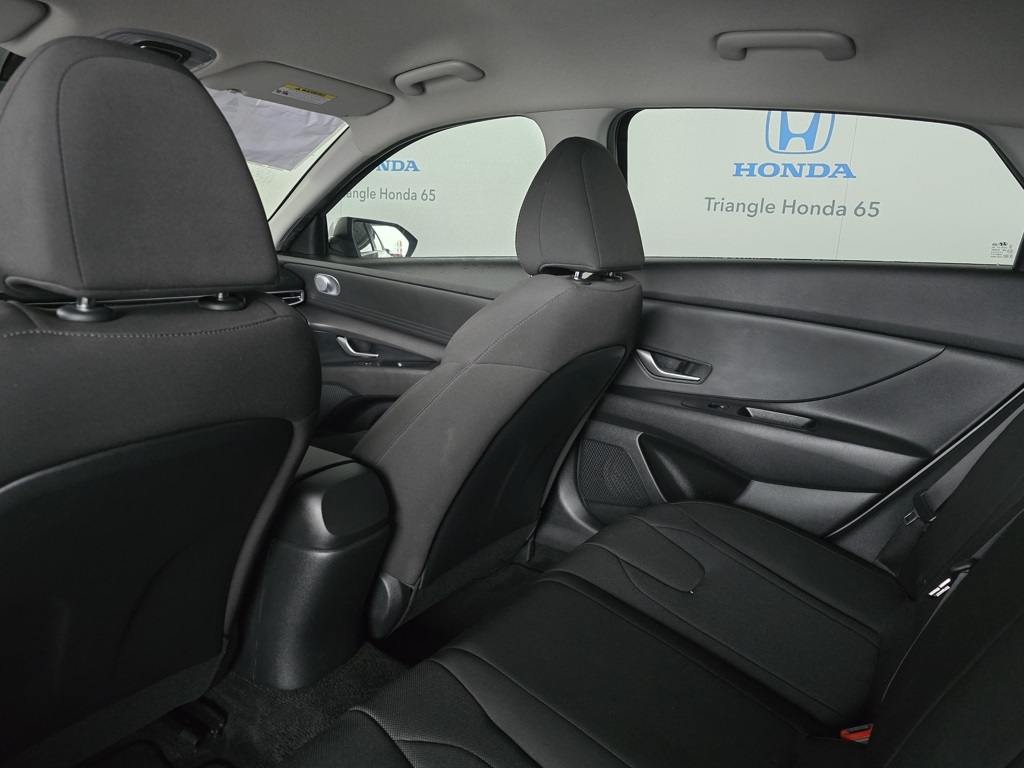 Thumbnail: 2023 Hyundai Elantra - 19