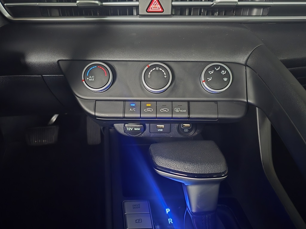 Thumbnail: 2023 Hyundai Elantra - 22