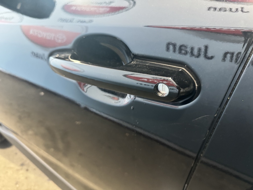 Thumbnail: 2025 Toyota RAV4 - 16