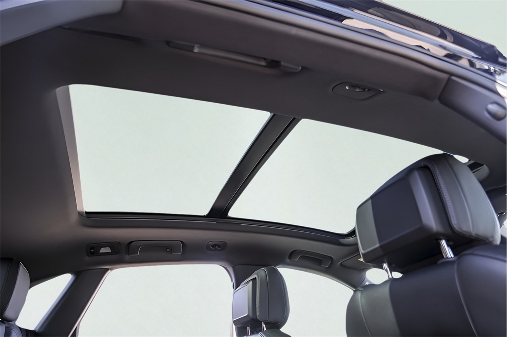 Used Car 2023 Porsche Macan  For Sale Under $50,000 In Austin, Texas