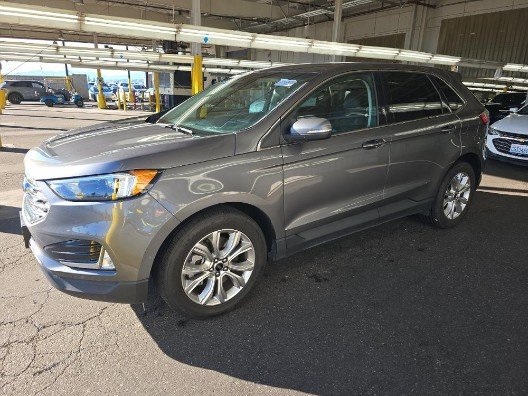 2024 Ford Edge Titanium's photo
