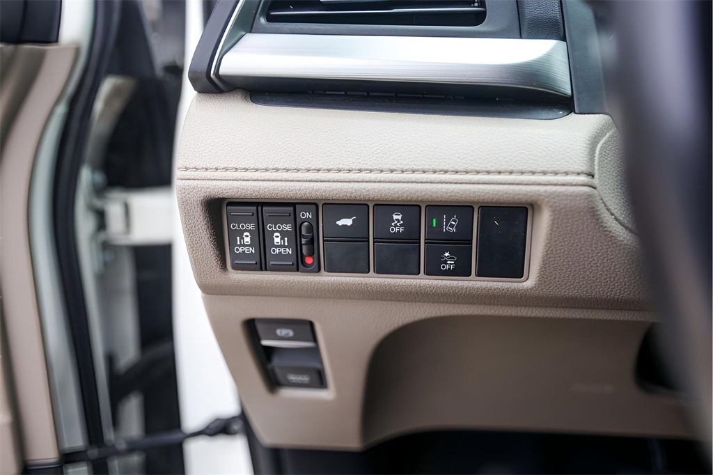 Used Car 2019 Honda Odyssey  Ex-l For Sale Under $25,000 In Austin, Texas