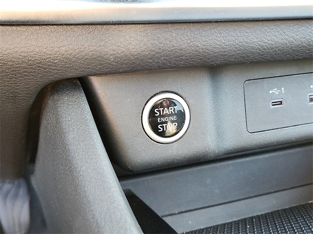 Used Car 2023 Nissan Rogue  Sv For Sale Under $25,000 In Plainview, Texas