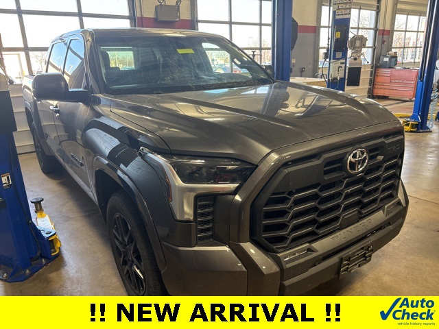2022 Toyota Tundra SR5 CrewMax Cab 4WD