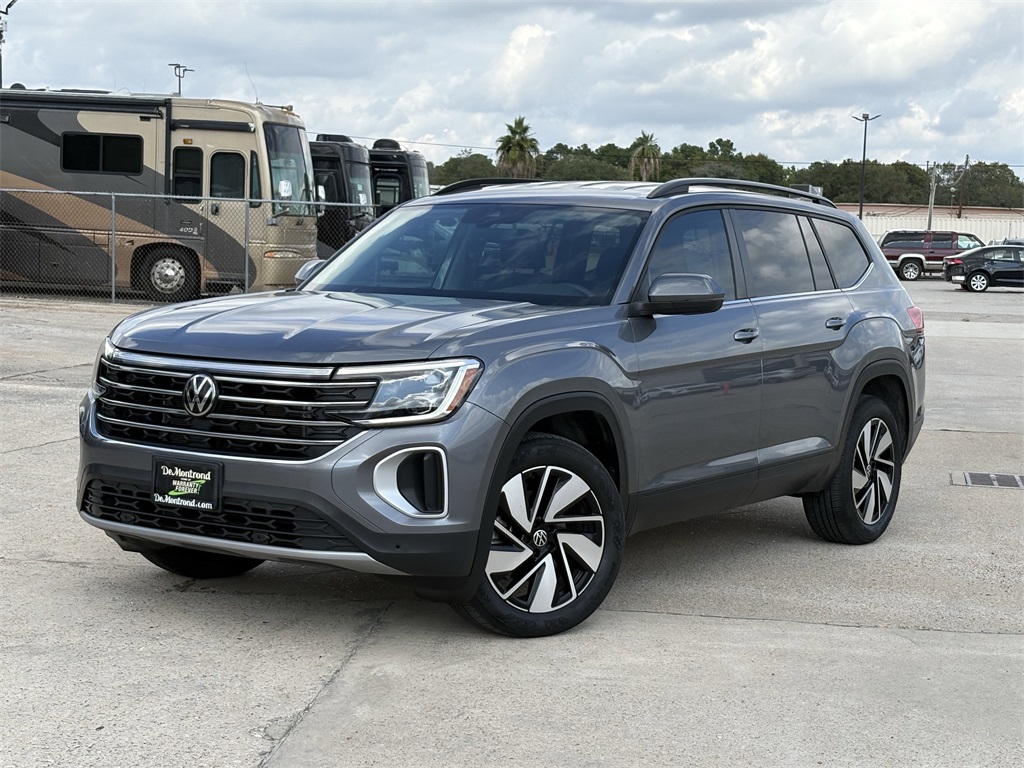 2024 Volkswagen Atlas 2.0T SE w/Technology Gray at DeMontrond Automotive Group