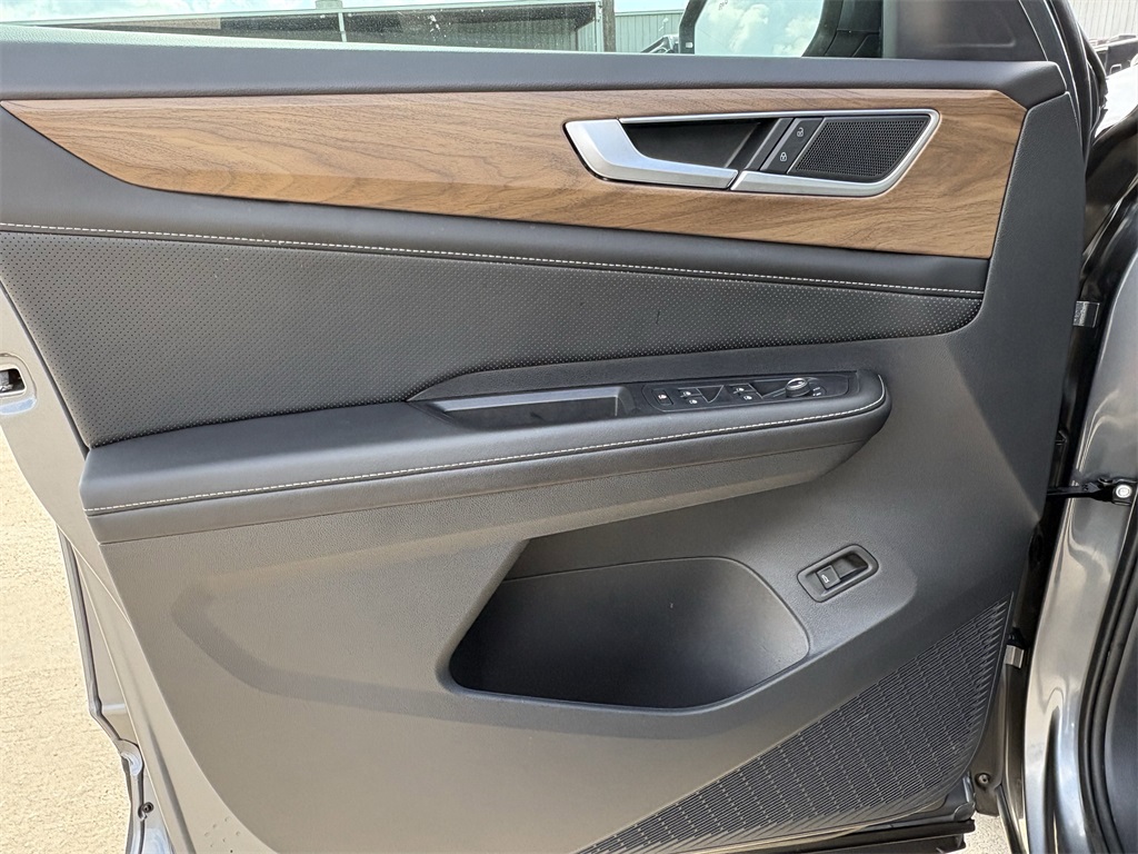 2024 Volkswagen Atlas 2.0T SE w/Technology Gray at DeMontrond Automotive Group