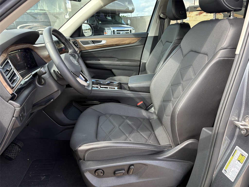 2024 Volkswagen Atlas 2.0T SE w/Technology Gray at DeMontrond Automotive Group