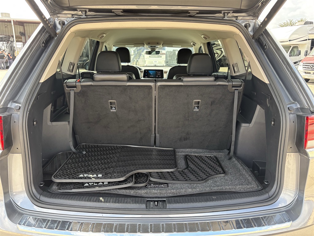 2024 Volkswagen Atlas 2.0T SE w/Technology Gray at DeMontrond Automotive Group