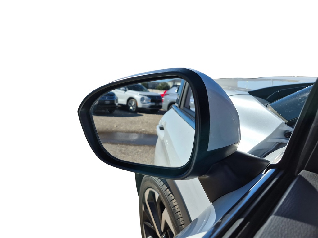 2022 Mitsubishi Outlander SEL White at Mac Haik CDJR North Houston