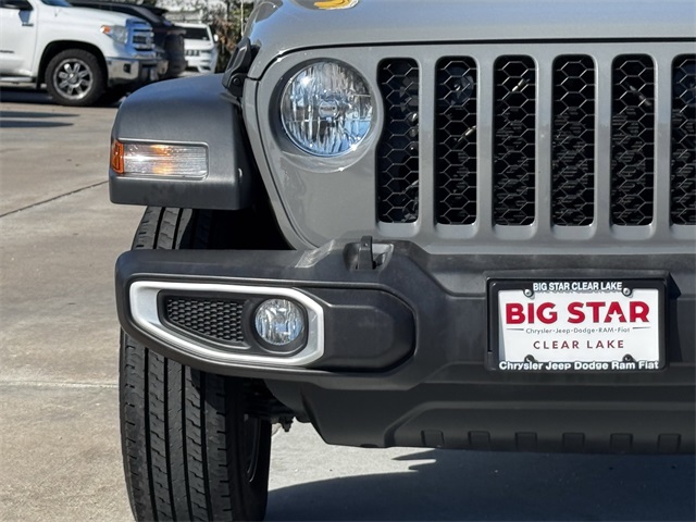 2023 Jeep Gladiator Sport - 5