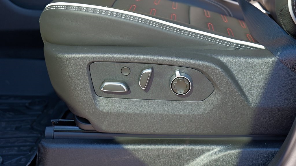 New Car 2025 Gmc Yukon  At4 Ultimate For Sale Under $110,000 In Austin, Texas