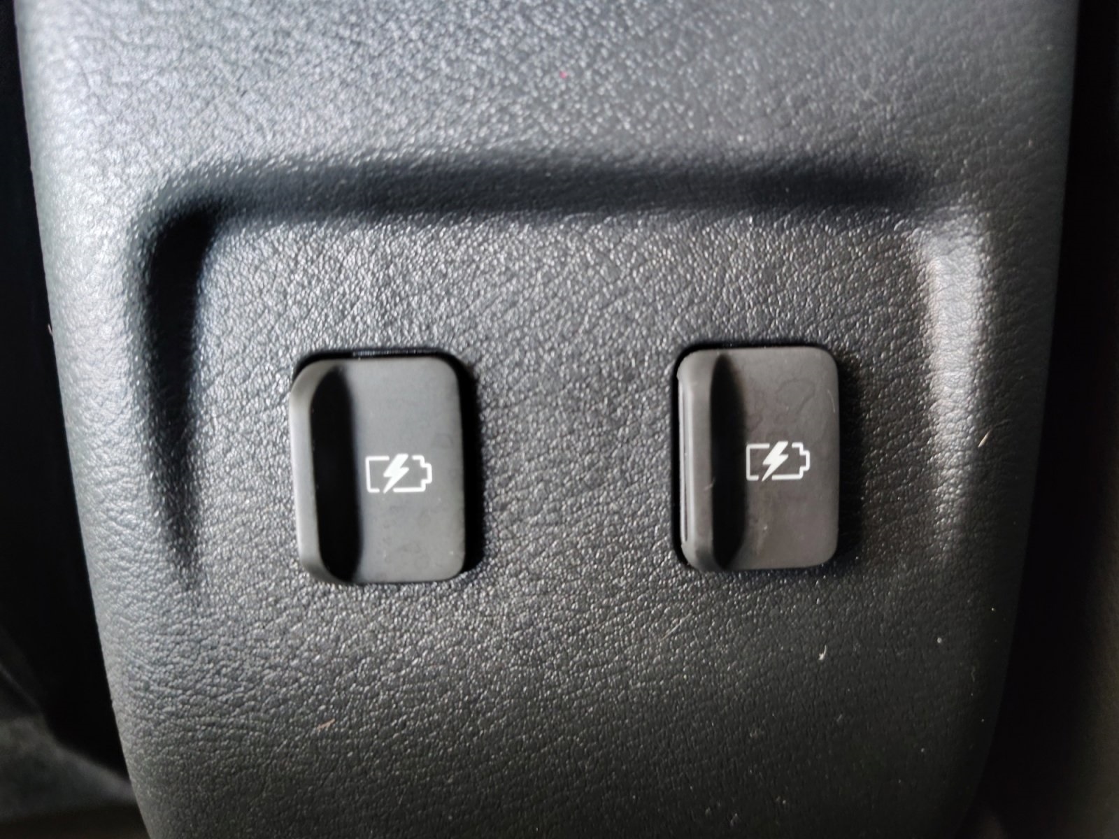 Used Car 2023 Nissan Kicks  Sr For Sale Under $25,000 In San Antonio, Texas