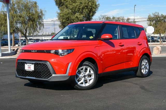 2023 Kia Soul LX FWD