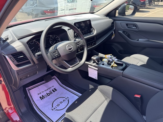 2026 Nissan Rogue S photo 2