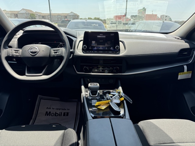 2026 Nissan Rogue S photo 3