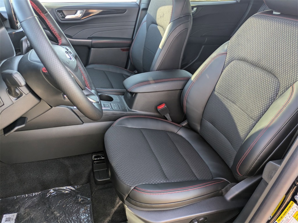 New 2025 Ford Escape For Sale in Findlay, OH