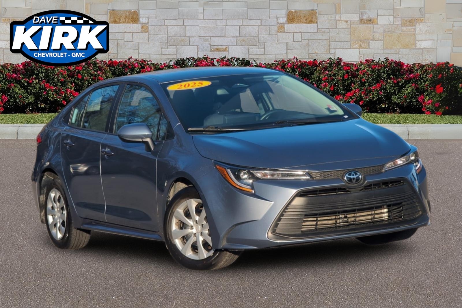 2025 Toyota Corolla LE FWD