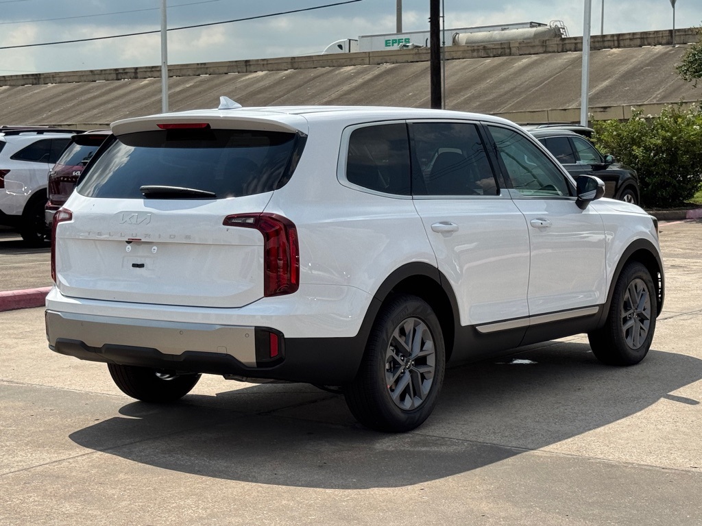 2025 Kia Telluride LX - 11