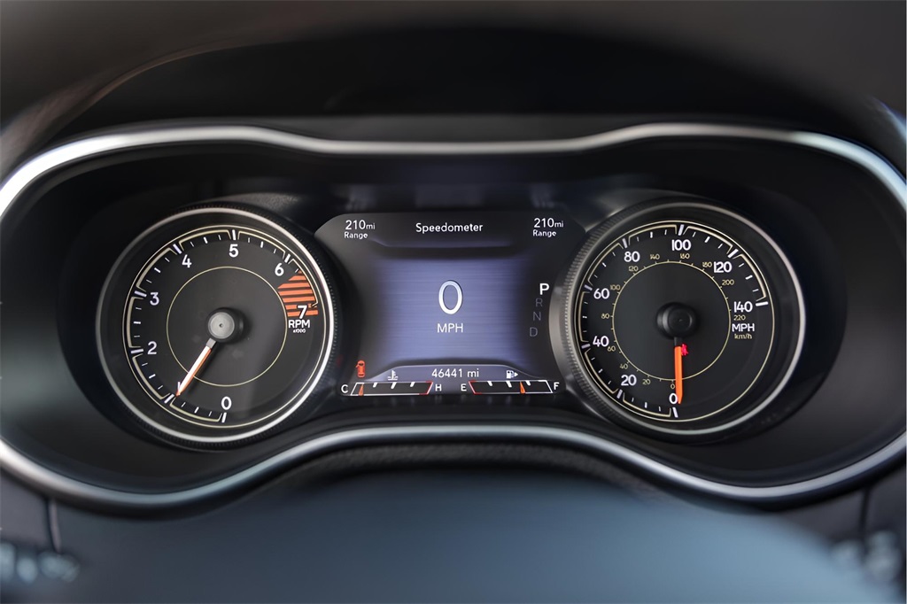 Used Car 2023 Jeep Cherokee  Altitude For Sale Under $25,000 In Austin, Texas